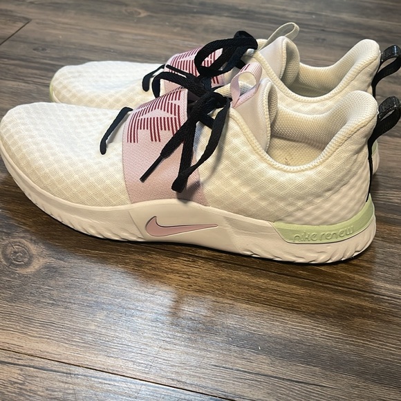 Nike Renew In Season Running Shoes - Picture 2 of 11